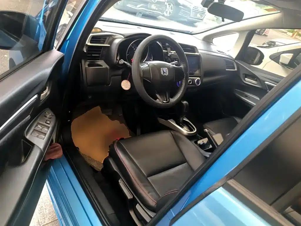 Honda Fit 2018 1.5L CVT Sport+ Edition — миниатюра 16