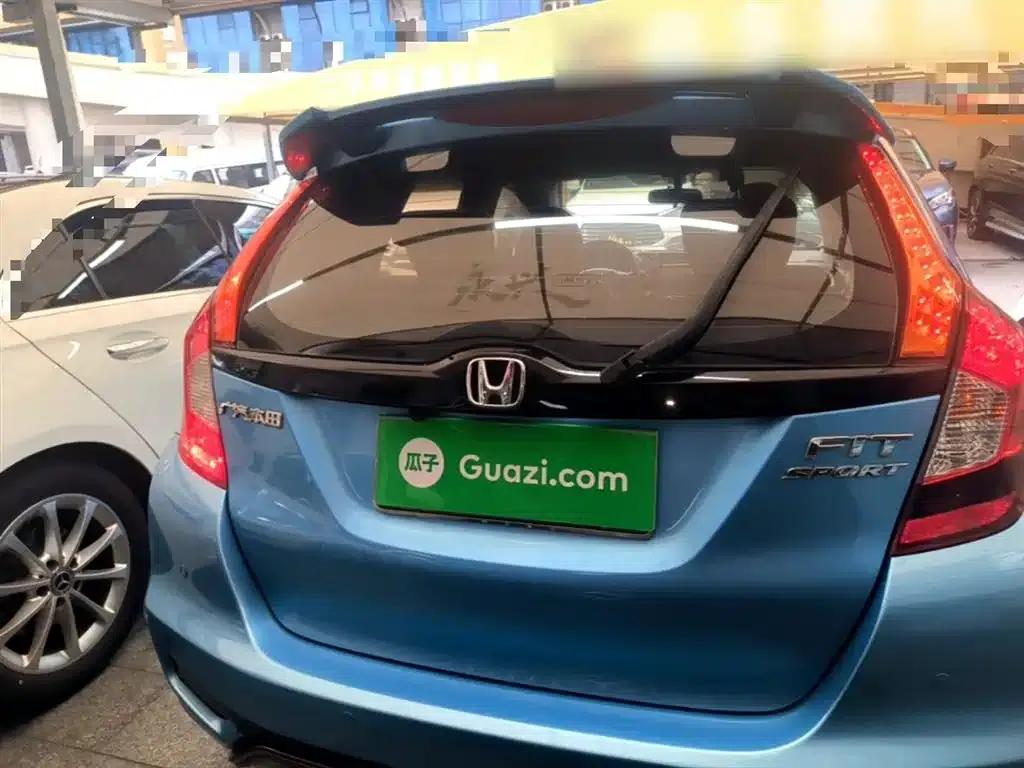 Honda Fit 2018 1.5L CVT Sport+ Edition — миниатюра 6