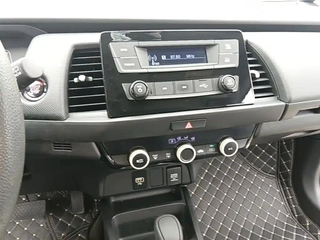 Honda Fit 2021 1.5L CVT Trend Edition — миниатюра 13