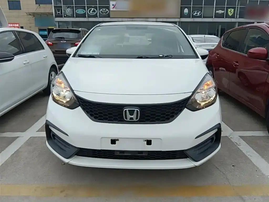 Honda Fit 2021 1.5L CVT Trend Edition — миниатюра 3