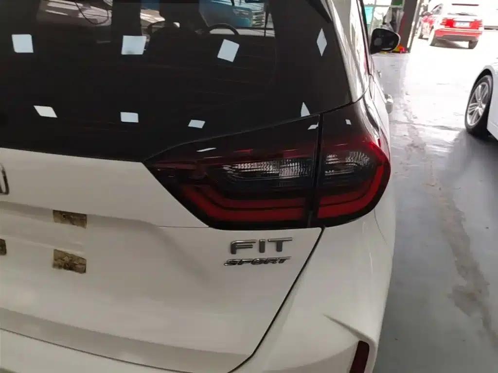 Honda Fit 2021 1.5L CVT Sport Pro Edition — миниатюра 8