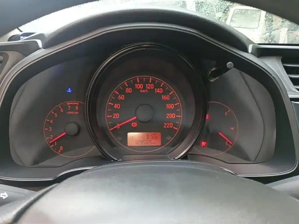 Honda Fit 2018 1.5L CVT Comfort Edition — миниатюра 12