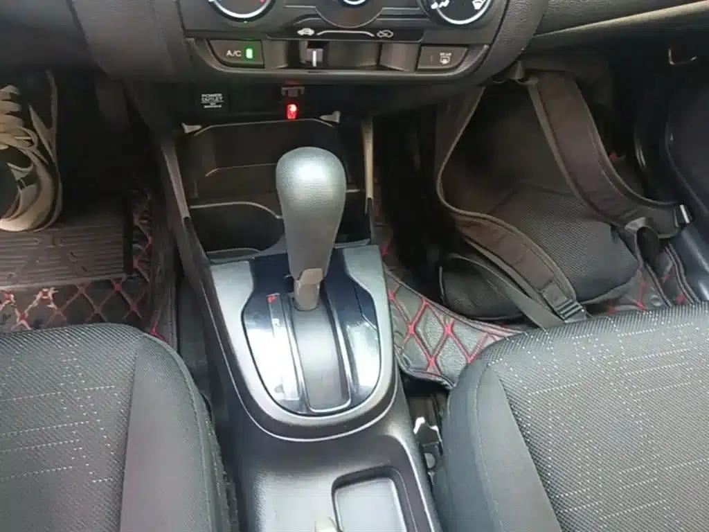 Honda Fit 2018 1.5L CVT Comfort Edition — миниатюра 14