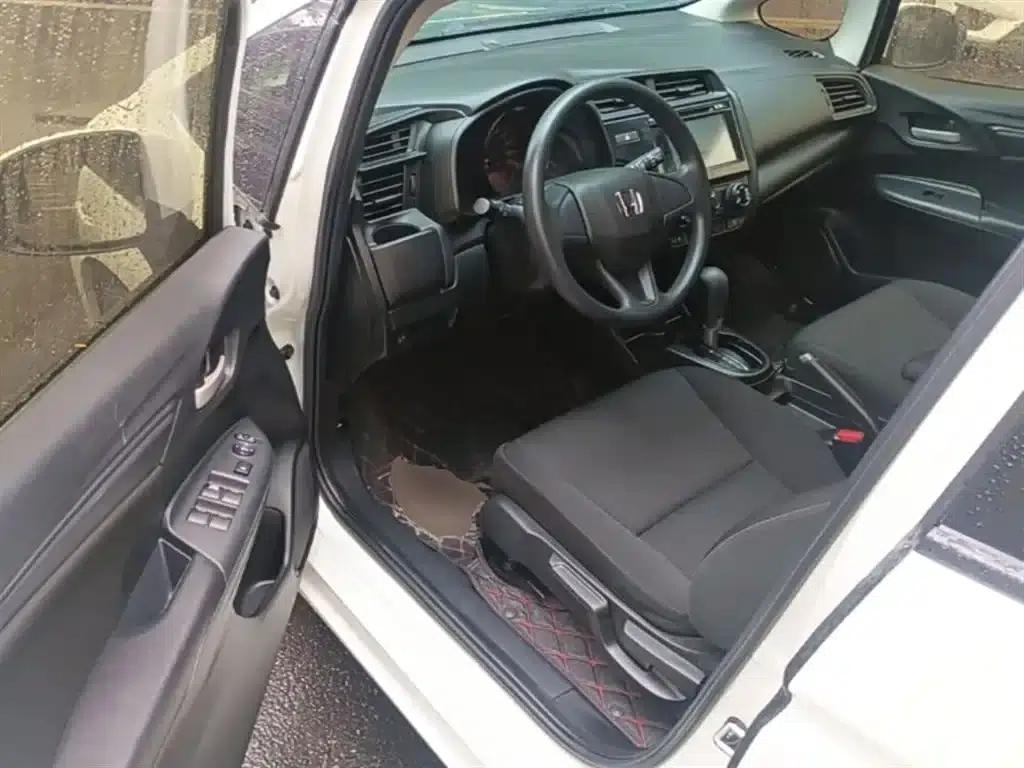 Honda Fit 2018 1.5L CVT Comfort Edition — миниатюра 16