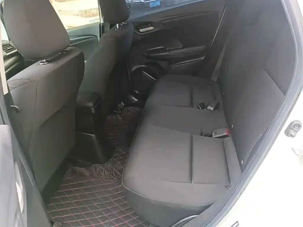 Honda Fit 2018 1.5L CVT Comfort Edition — миниатюра 17