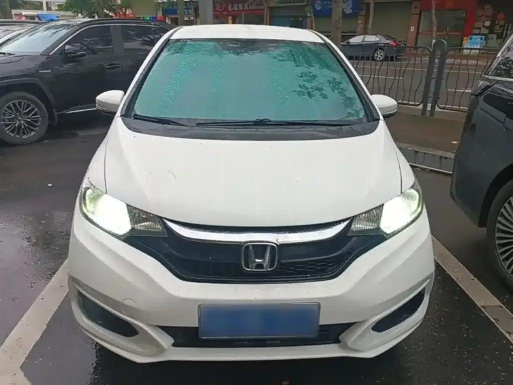 Honda Fit 2018 1.5L CVT Comfort Edition — миниатюра 3