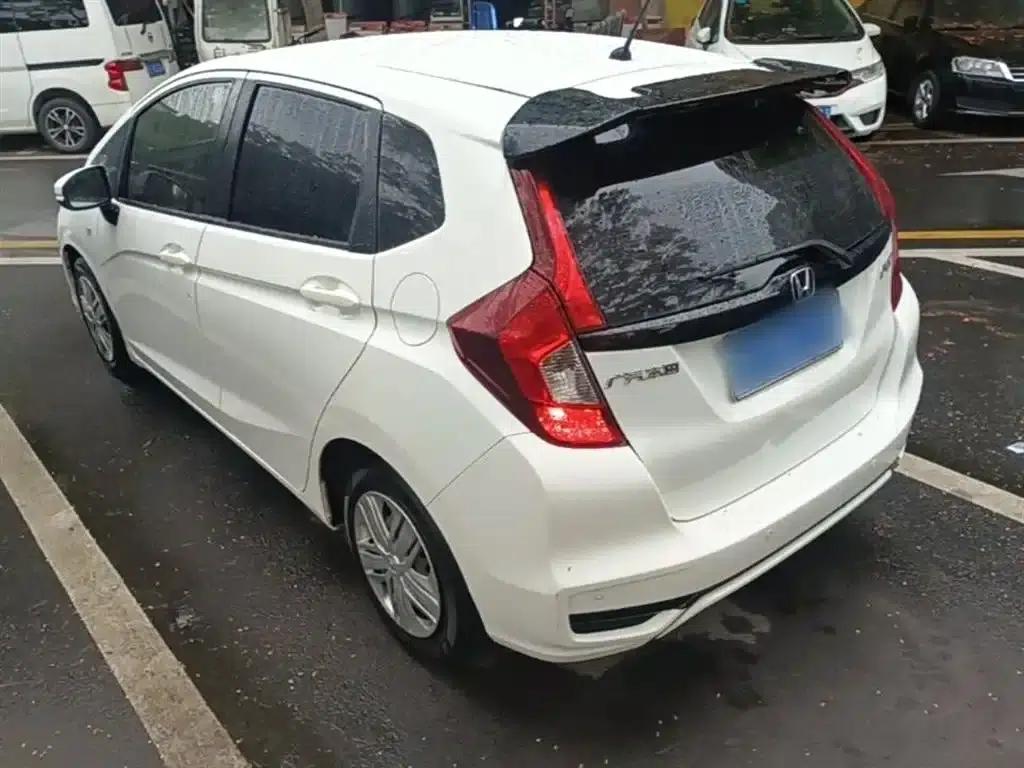 Honda Fit 2018 1.5L CVT Comfort Edition — миниатюра 5