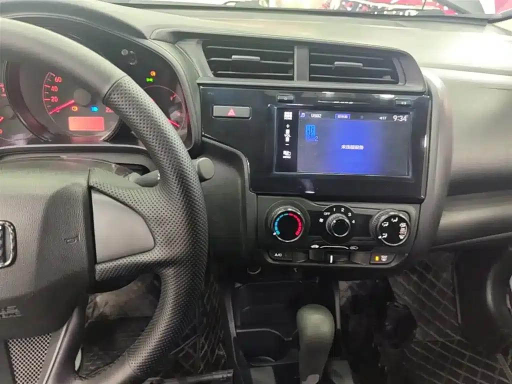 Honda Fit 2018 1.5L CVT Comfort Edition — миниатюра 13