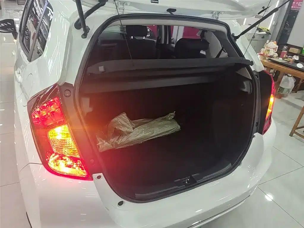 Honda Fit 2018 1.5L CVT Comfort Edition — миниатюра 19