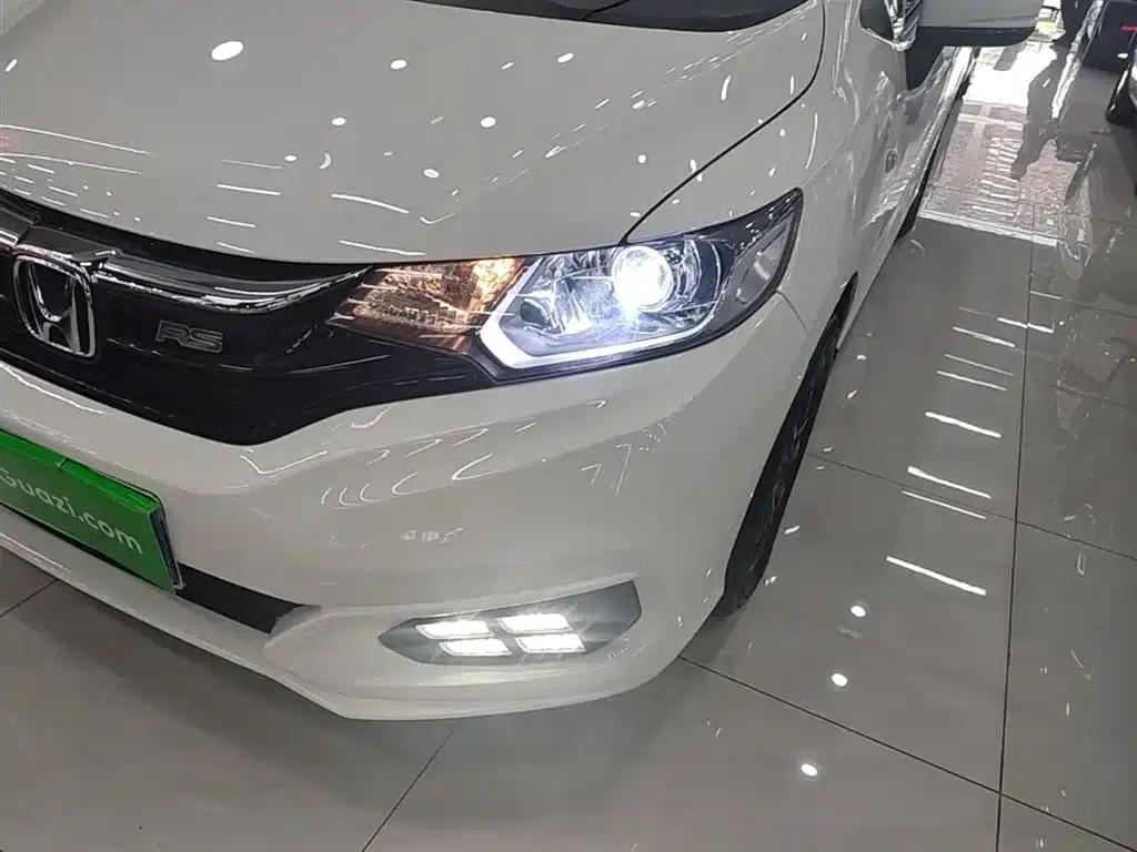 Honda Fit 2018 1.5L CVT Comfort Edition — миниатюра 24