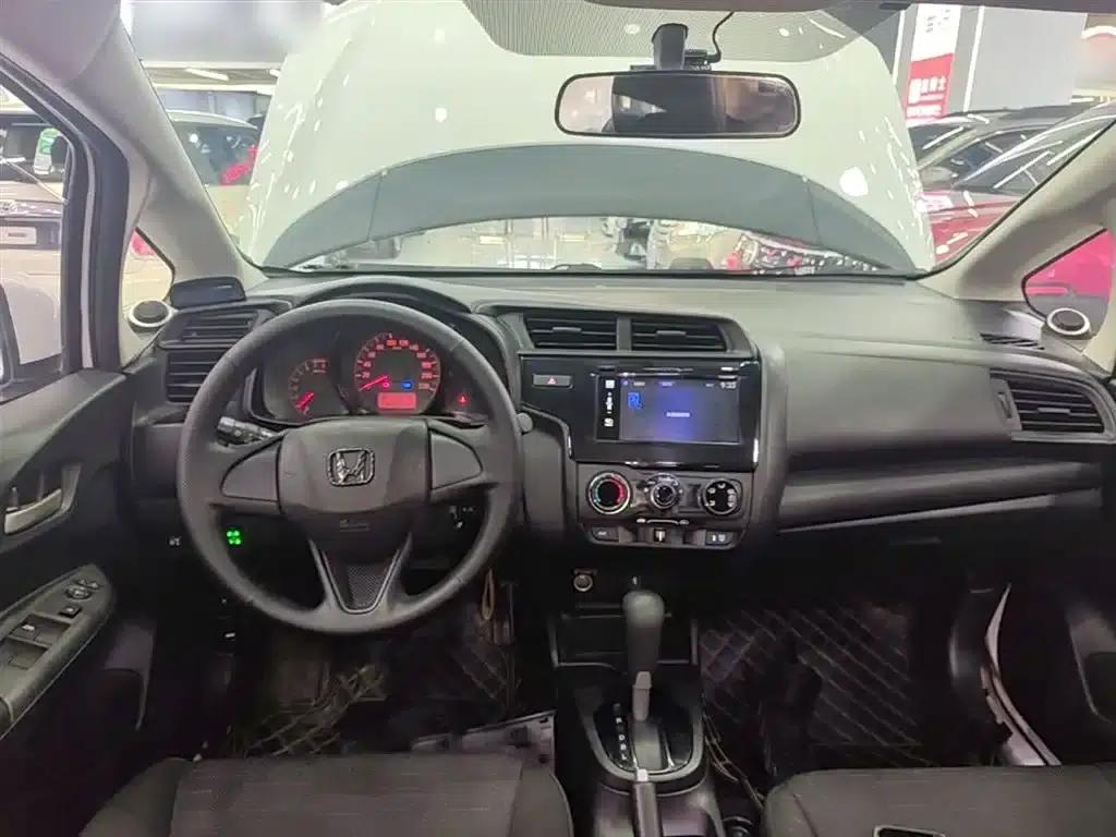 Honda Fit 2018 1.5L CVT Comfort Edition — миниатюра 10