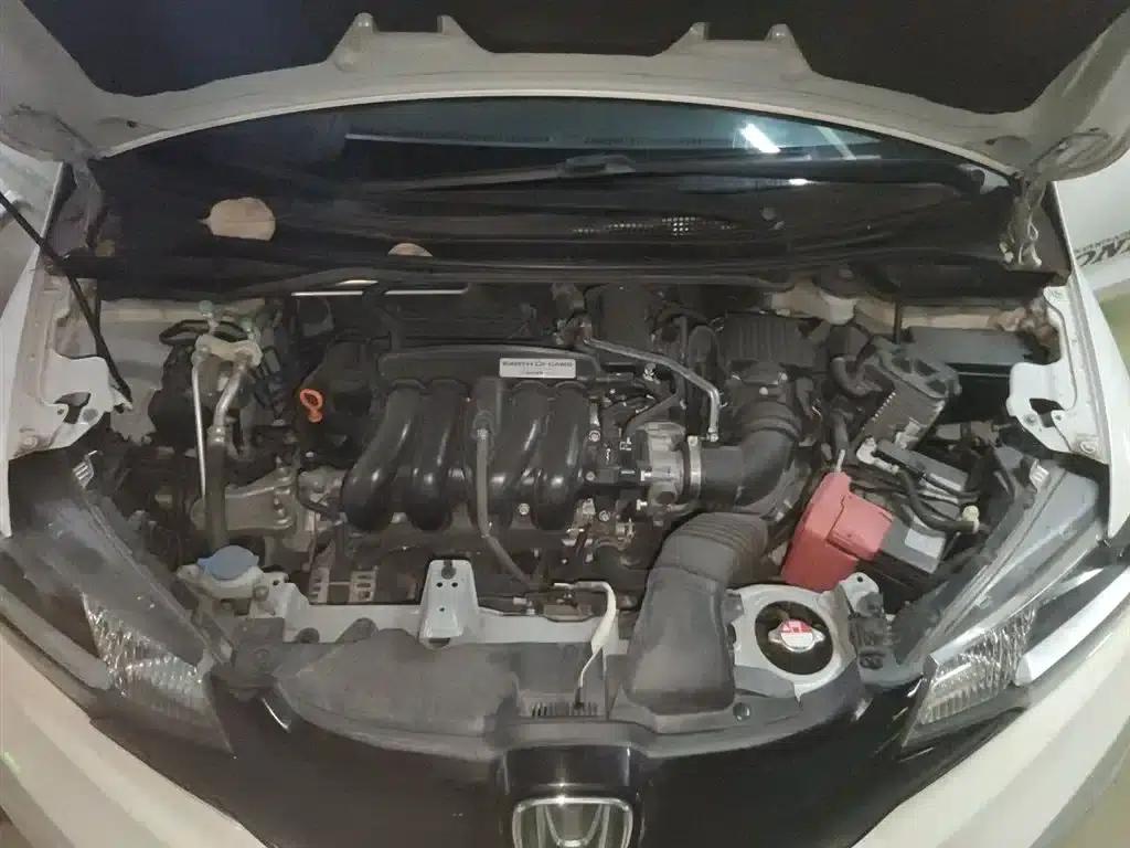 Honda Fit 2016 1.5L LXS CVT Comfort Sunroof Edition — миниатюра 17