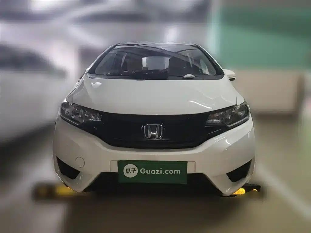 Honda Fit 2016 1.5L LXS CVT Comfort Sunroof Edition — миниатюра 3