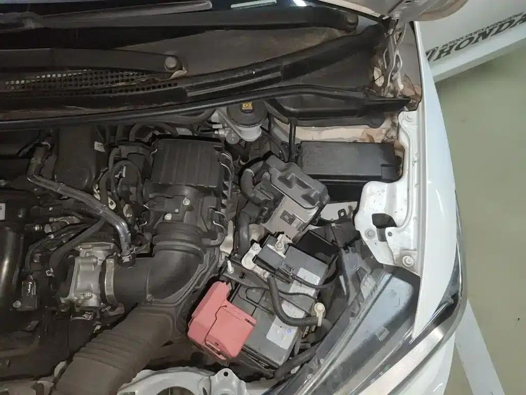 Honda Fit 2016 1.5L LXS CVT Comfort Sunroof Edition — миниатюра 24