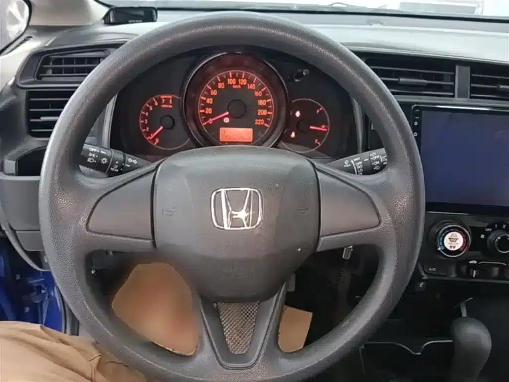 Honda Fit 2018 1.5L CVT Comfort Edition — миниатюра 11