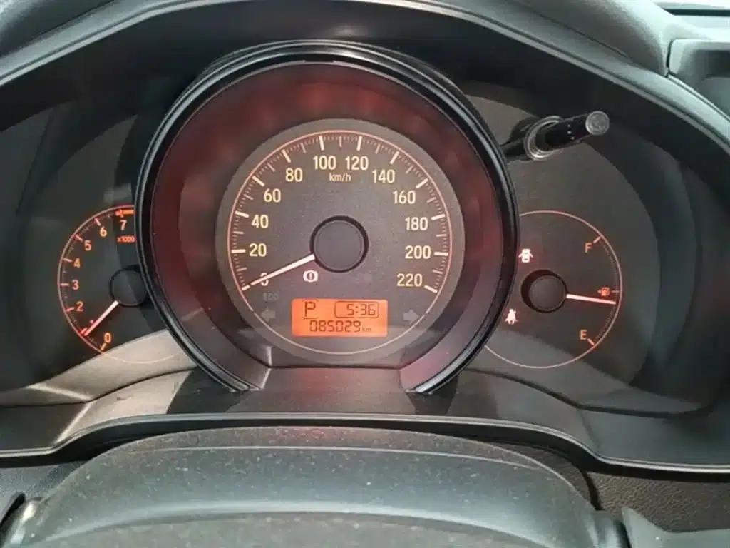 Honda Fit 2018 1.5L CVT Comfort Edition — миниатюра 12
