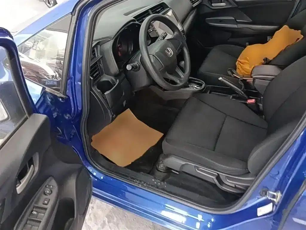 Honda Fit 2018 1.5L CVT Comfort Edition — миниатюра 16