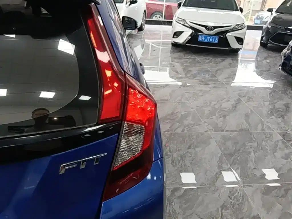 Honda Fit 2018 1.5L CVT Comfort Edition — миниатюра 8