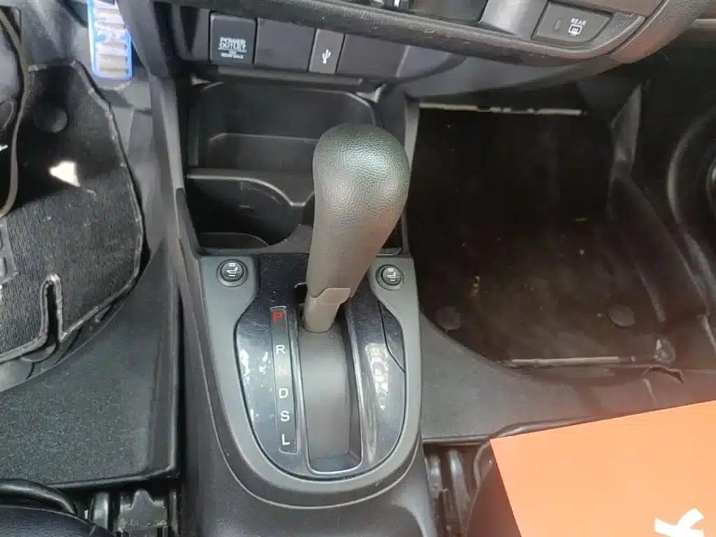 Honda Fit 2018 1.5L CVT Comfort Sunroof Edition — миниатюра 14