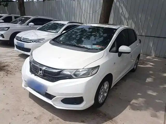 Honda Fit 2018 1.5L CVT Comfort Sunroof Edition