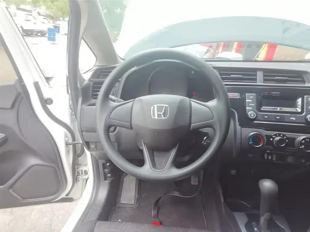 Honda Fit 2018 1.5L CVT Comfort Edition — миниатюра 11