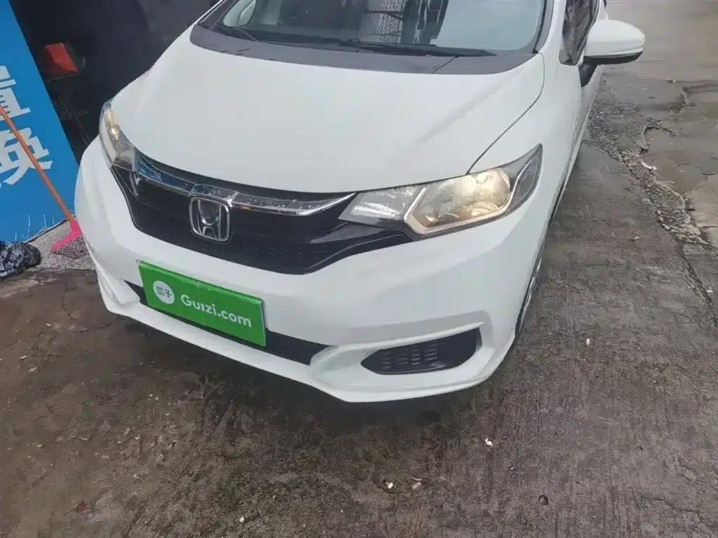 Honda Fit 2018 1.5L CVT Comfort Edition — миниатюра 24