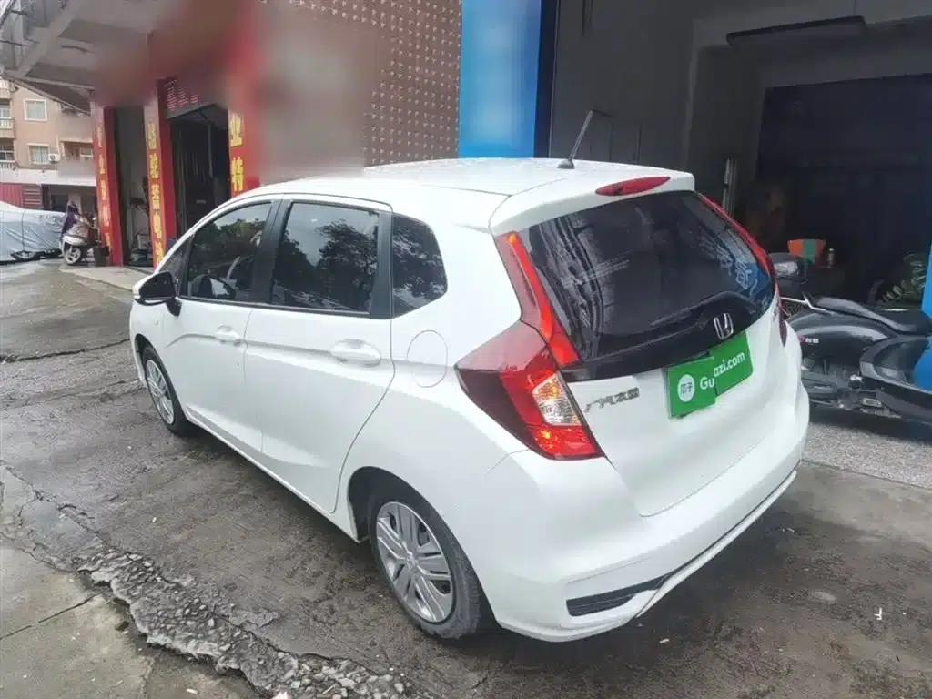 Honda Fit 2018 1.5L CVT Comfort Edition — миниатюра 5