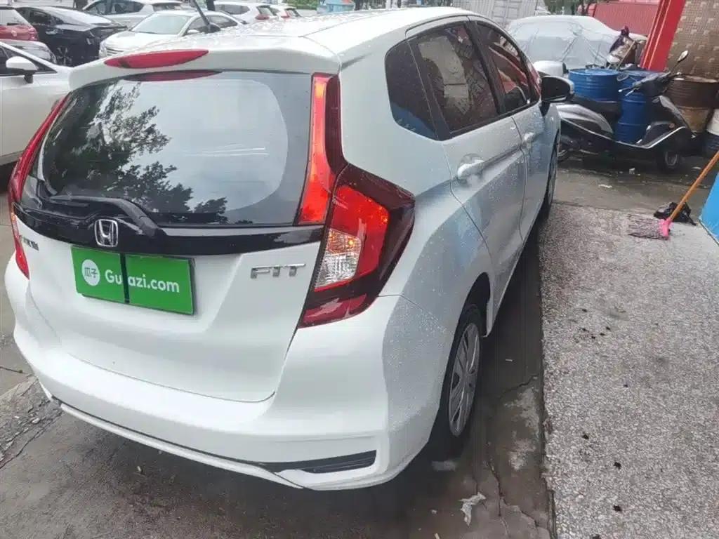 Honda Fit 2018 1.5L CVT Comfort Edition — миниатюра 8