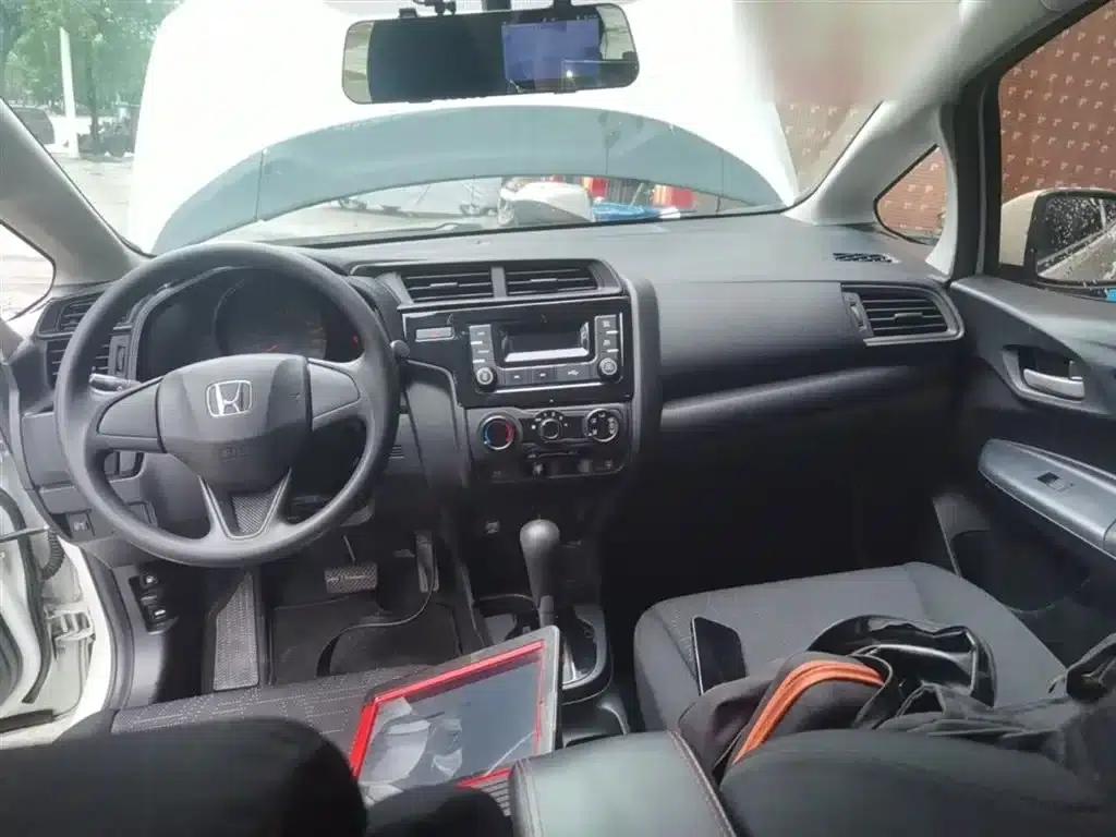 Honda Fit 2018 1.5L CVT Comfort Edition — миниатюра 10
