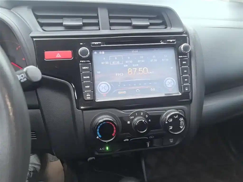 Honda Fit 2014 1.5L LX CVT Comfort — миниатюра 13