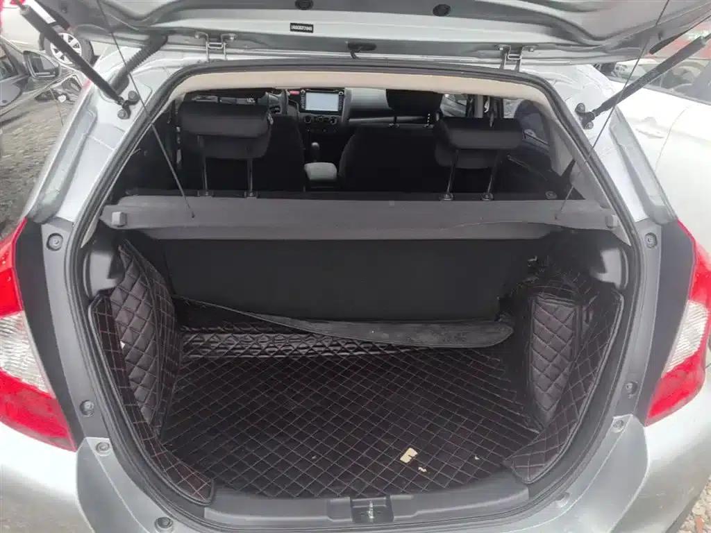 Honda Fit 2014 1.5L LX CVT Comfort — миниатюра 19