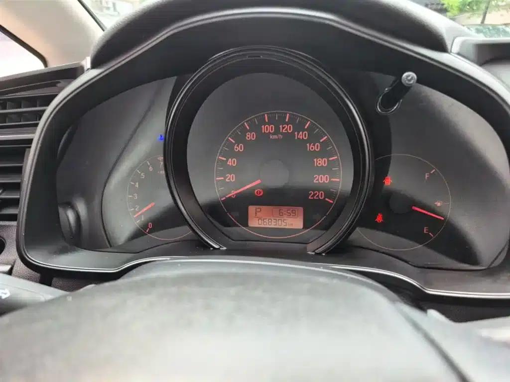Honda Fit 2018 1.5L CVT Comfort Edition — миниатюра 12