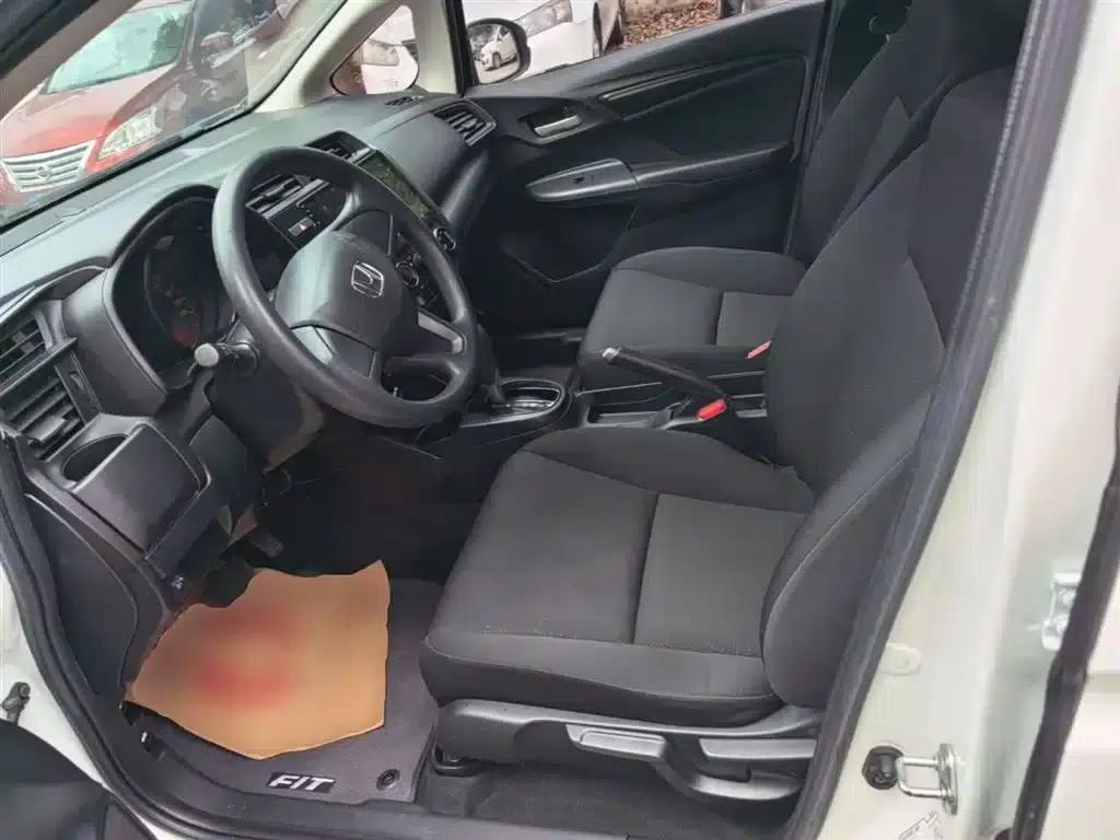 Honda Fit 2018 1.5L CVT Comfort Edition — миниатюра 15