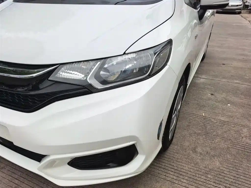 Honda Fit 2018 1.5L CVT Comfort Edition — миниатюра 24
