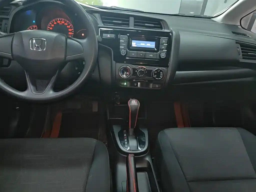 Honda Fit 2020 1.5L CVT Comfort Edition — миниатюра 13
