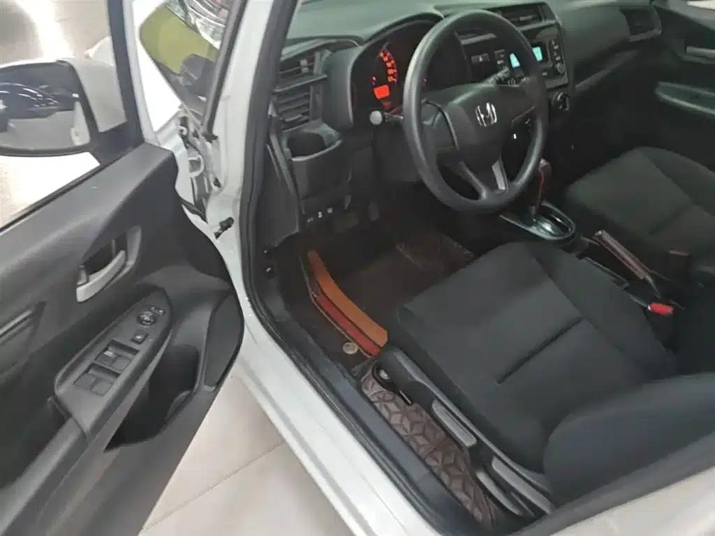 Honda Fit 2020 1.5L CVT Comfort Edition — миниатюра 16