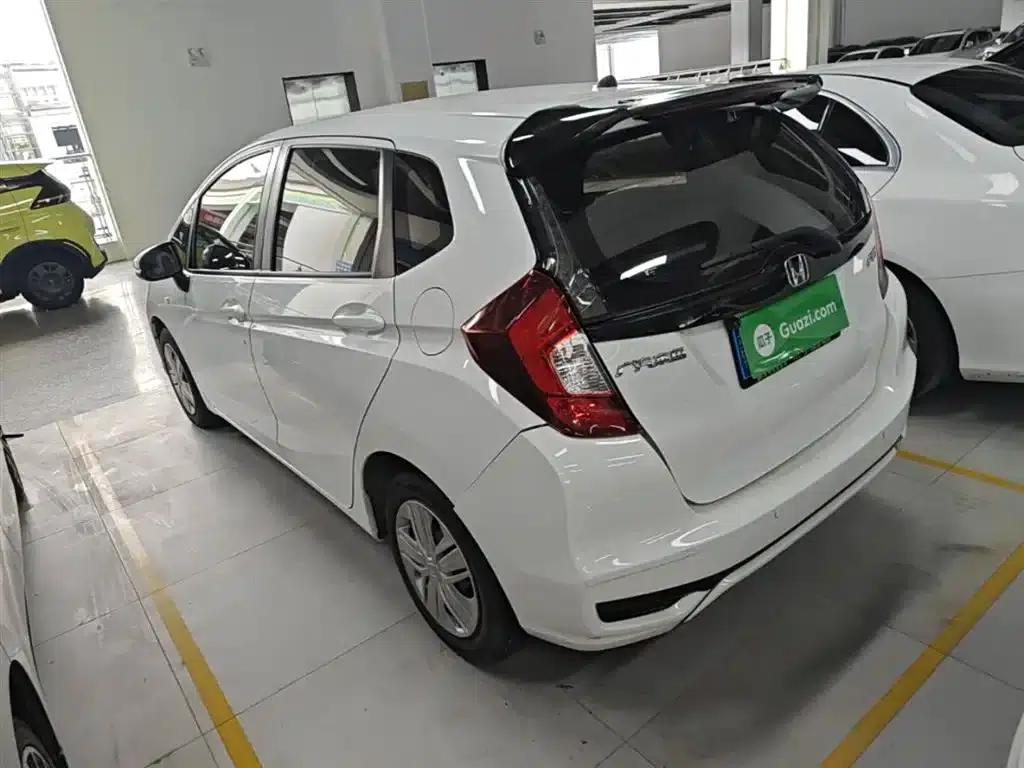 Honda Fit 2020 1.5L CVT Comfort Edition — миниатюра 5