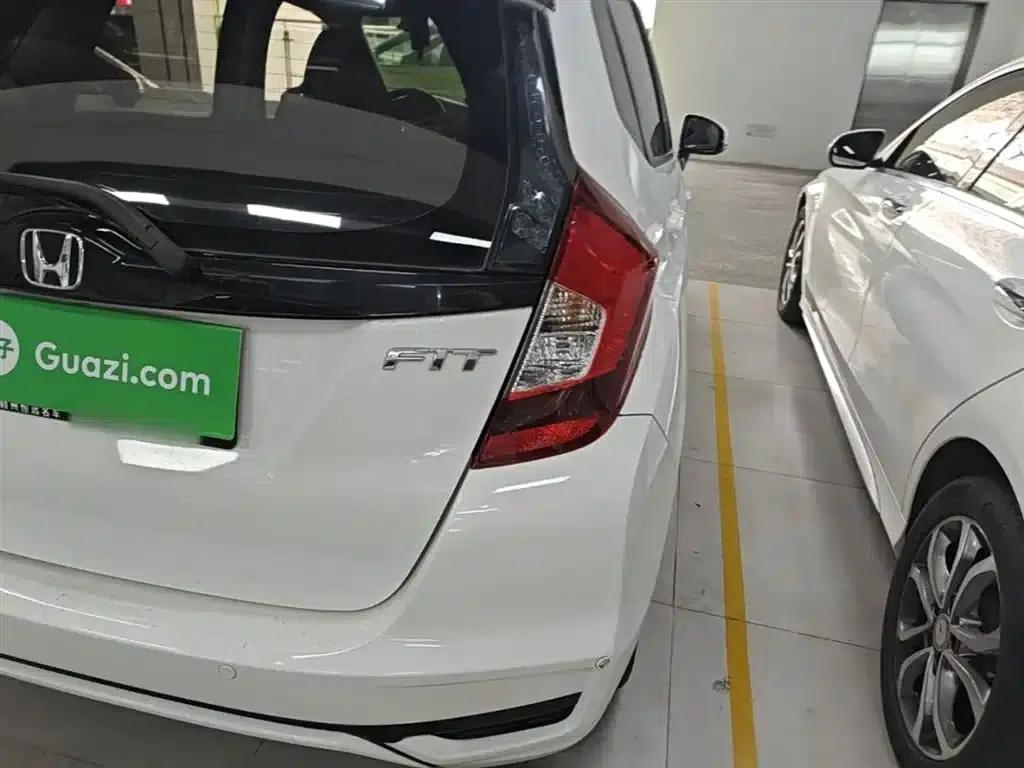 Honda Fit 2020 1.5L CVT Comfort Edition — миниатюра 8