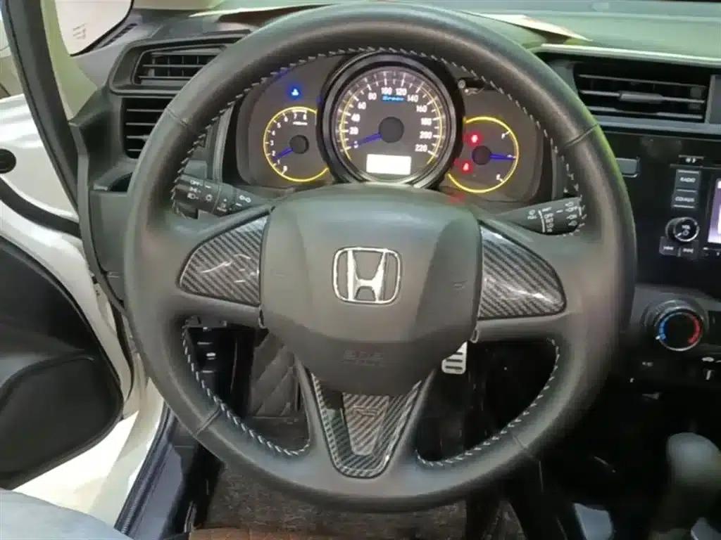 Honda Fit 2018 1.5L CVT Comfort Edition — миниатюра 11