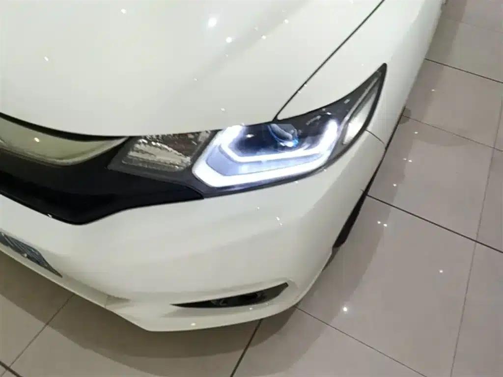 Honda Fit 2018 1.5L CVT Comfort Edition — миниатюра 24
