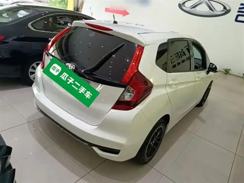 Honda Fit 2018 1.5L CVT Comfort Edition — миниатюра 7