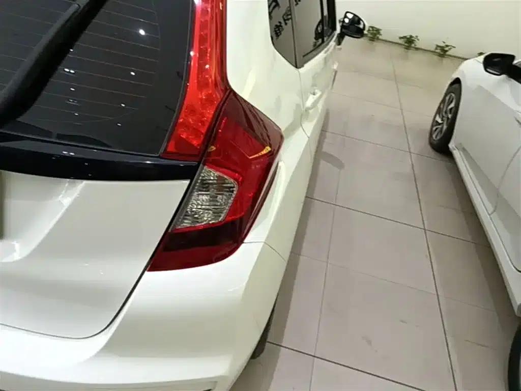 Honda Fit 2018 1.5L CVT Comfort Edition — миниатюра 8