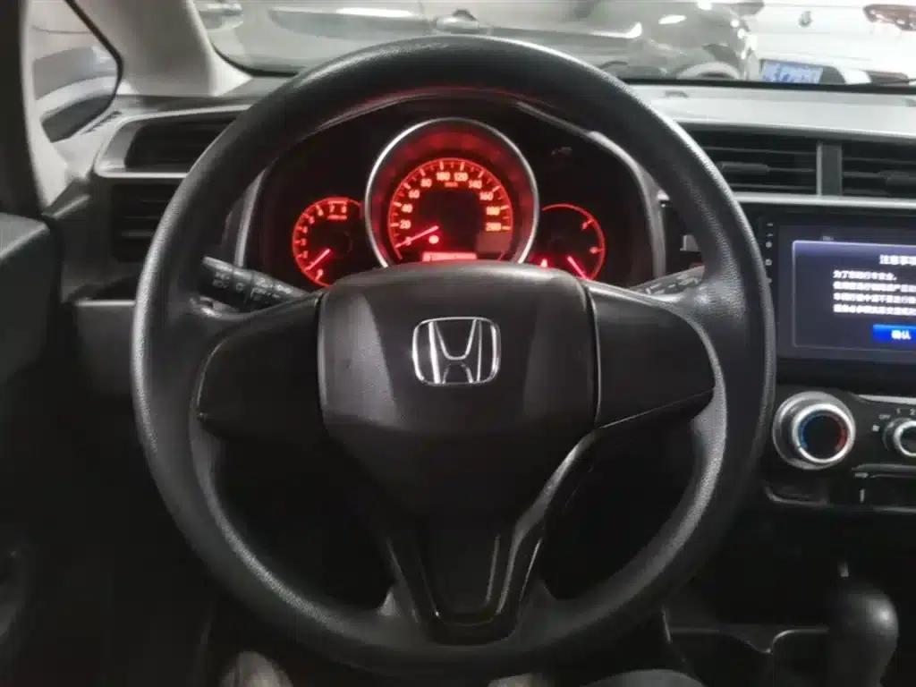 Honda Fit 2018 1.5L CVT Sport Edition — миниатюра 11