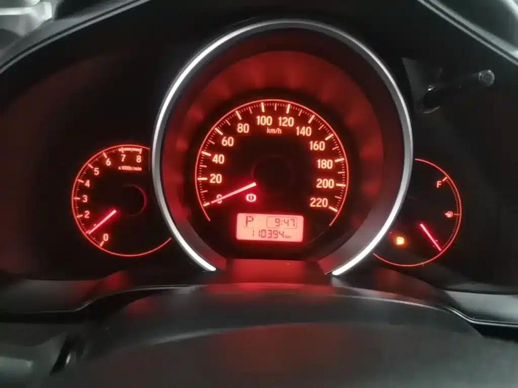 Honda Fit 2018 1.5L CVT Sport Edition — миниатюра 12