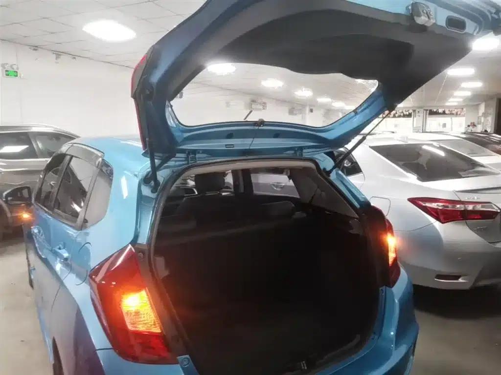 Honda Fit 2018 1.5L CVT Sport Edition — миниатюра 19