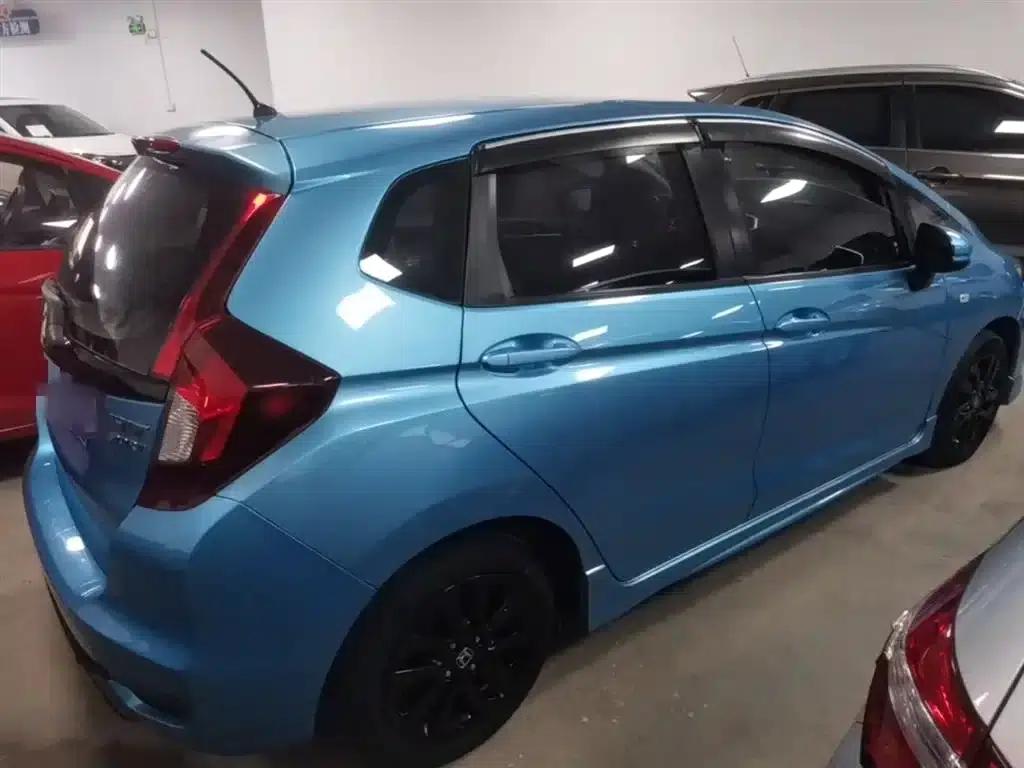 Honda Fit 2018 1.5L CVT Sport Edition — миниатюра 7
