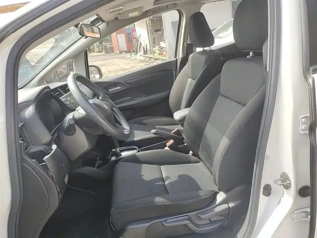 Honda Fit 2018 1.5L CVT Comfort Sunroof Edition — миниатюра 15
