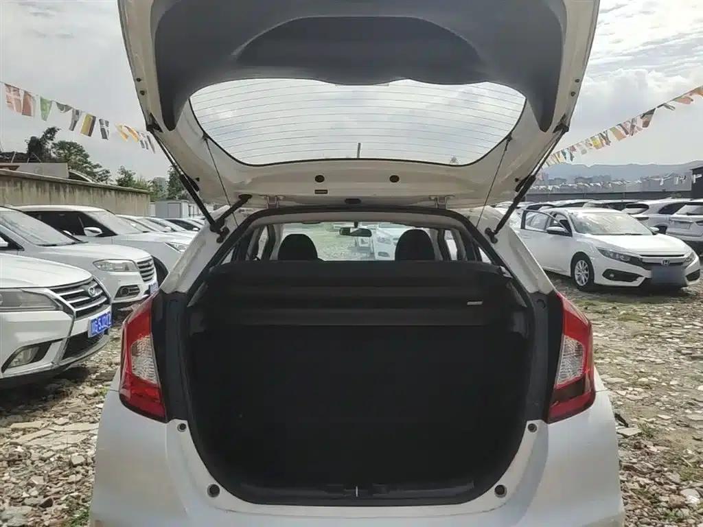 Honda Fit 2018 1.5L CVT Comfort Sunroof Edition — миниатюра 19