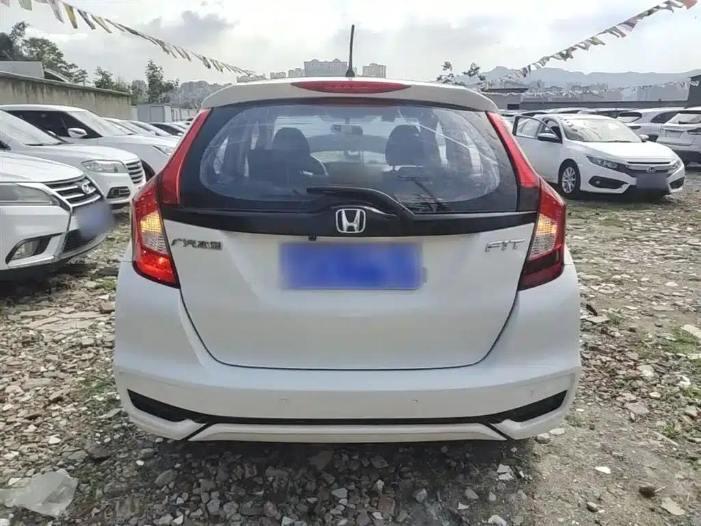 Honda Fit 2018 1.5L CVT Comfort Sunroof Edition — миниатюра 6