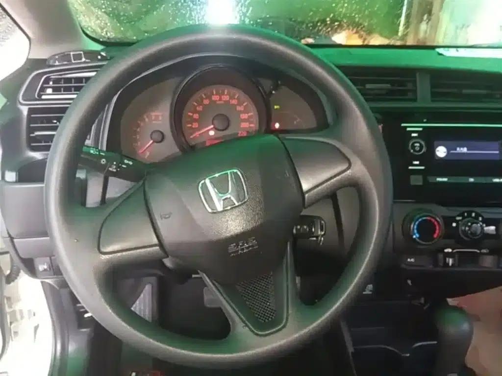 Honda Fit 2016 1.5L LX CVT Comfort — миниатюра 11
